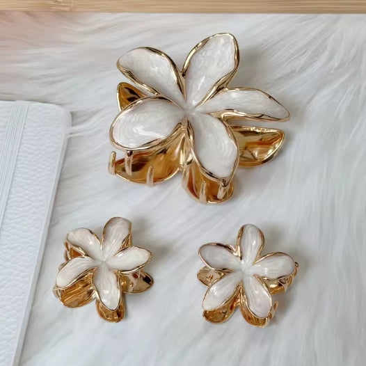 Colorful Flower Clips